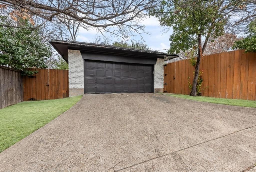 White Rock North 11 Instl - Residential