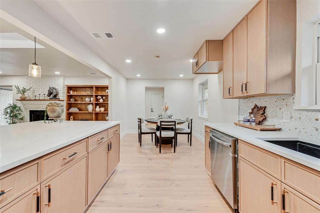 White Rock North 11 Instl - Residential