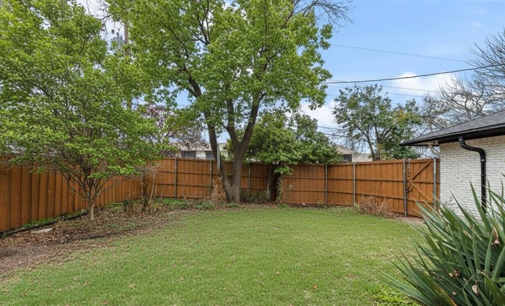 White Rock North 11 Instl - Residential