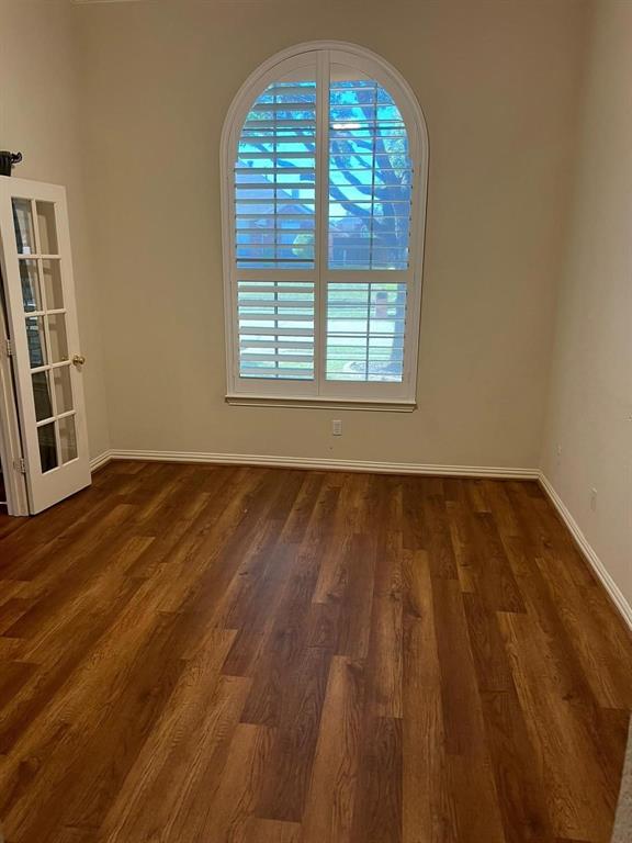 3020 Dove Creek Lane