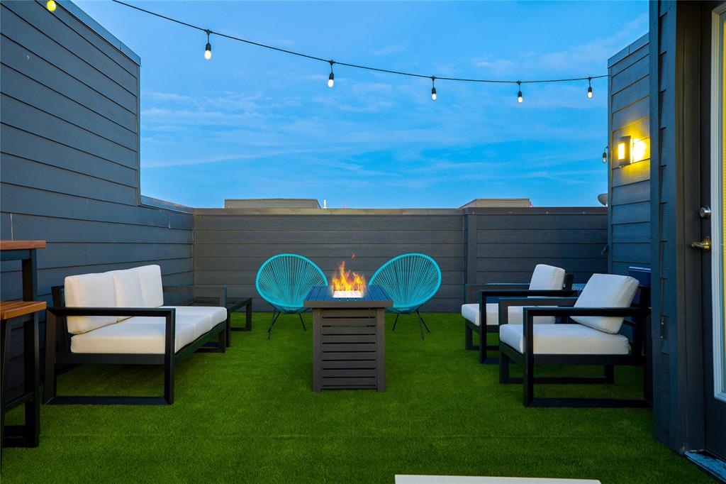 Flora Street Twnhms 02 - Residential