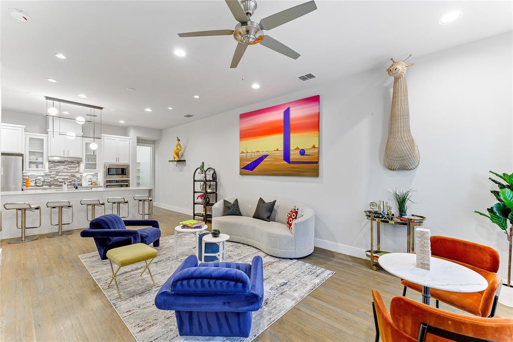 Flora Street Twnhms 02 - Residential