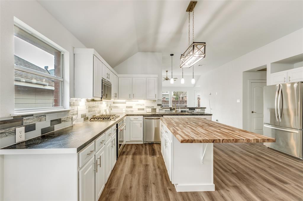 11488 Clover Knoll Drive