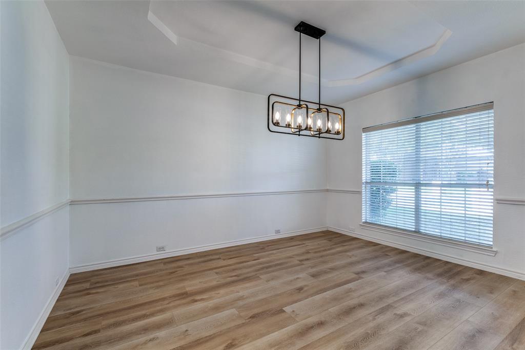 5224 Bay View Drive