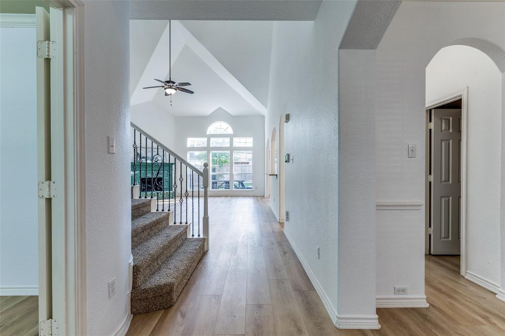 5224 Bay View Drive