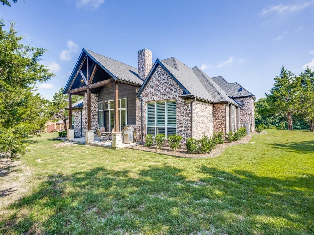 Urban Crossing - Residential