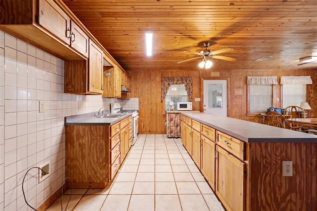 2000 COUNTY ROAD 2420