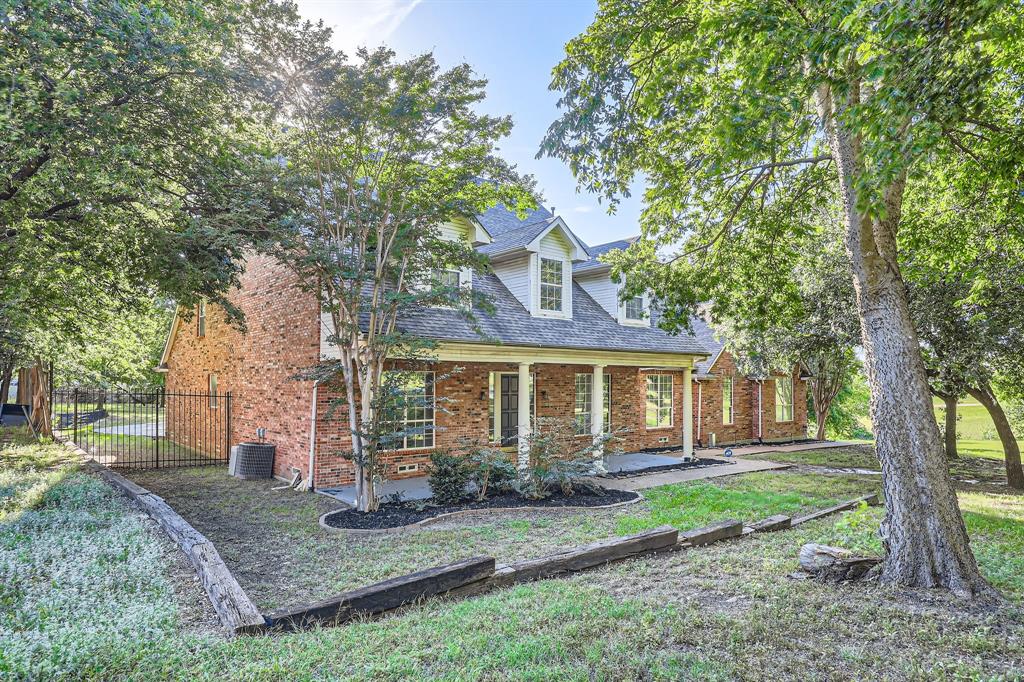 618 Oak Tree Cove
