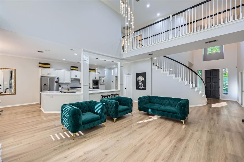 618 Oak Tree Cove