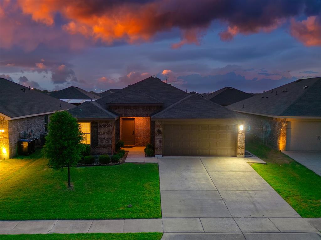 103 Gallant Fox Lane