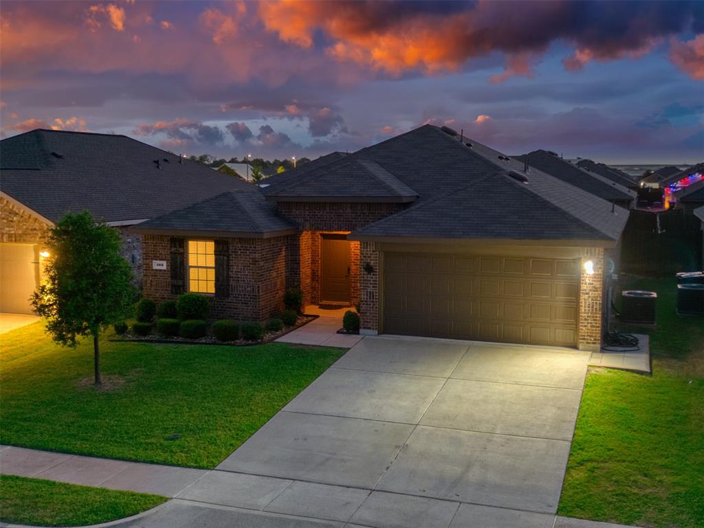 103 Gallant Fox Lane