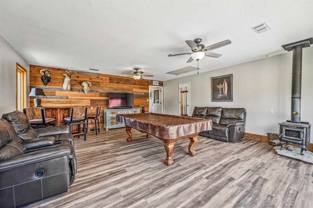 469 THOS B KING - Residential