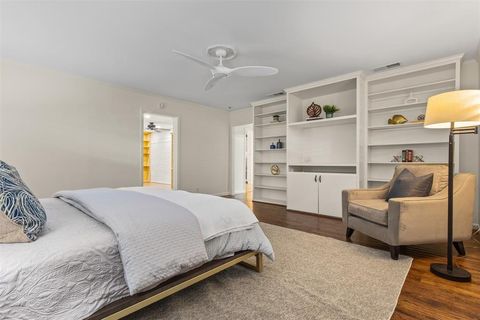 Tiny photo for 612 N Manus Drive, Dallas, TX 75224 (MLS # 21100822)