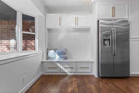 Tiny photo for 612 N Manus Drive, Dallas, TX 75224 (MLS # 21100822)