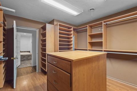 Tiny photo for 612 N Manus Drive, Dallas, TX 75224 (MLS # 21100822)