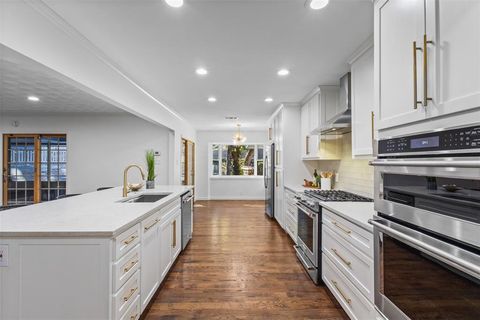 Tiny photo for 612 N Manus Drive, Dallas, TX 75224 (MLS # 21100822)