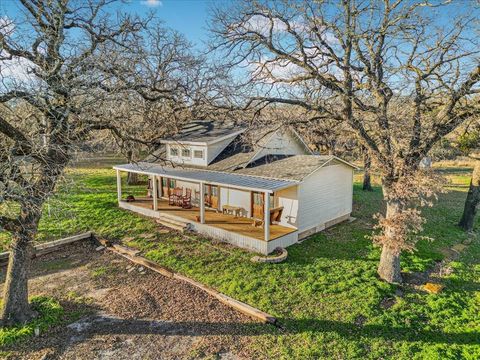 A home in Mineral Wells