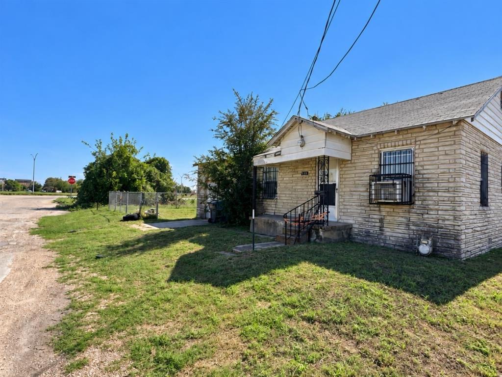 207 E Church Street