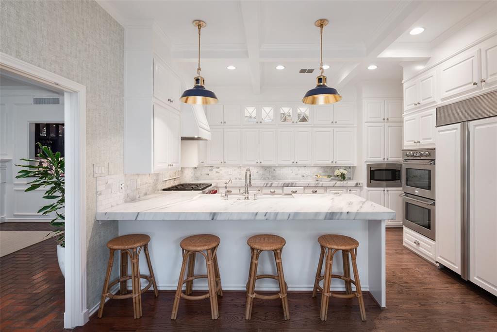 NORTHBROOK ESTATES - Residential