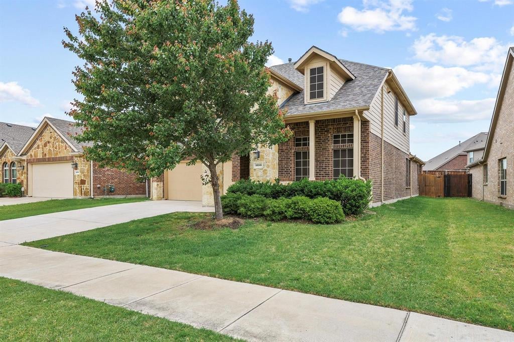 1213 Lake Worth Trail
