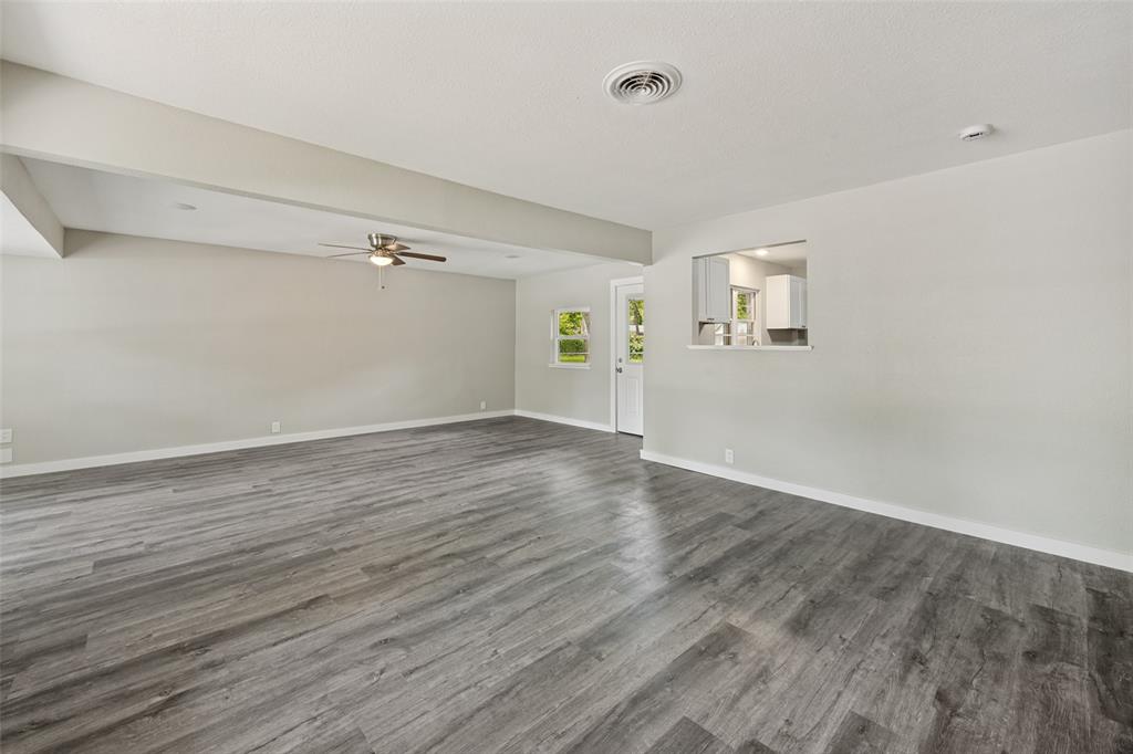 1305 W Lavender Lane
