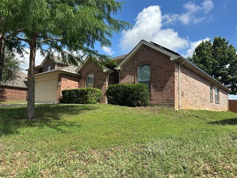 424 Shady Shore Lane Crowley TX 76036