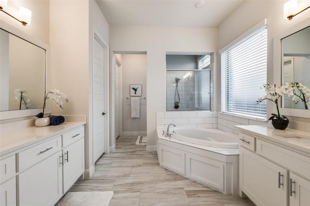 Seventeen Lakes - Residential