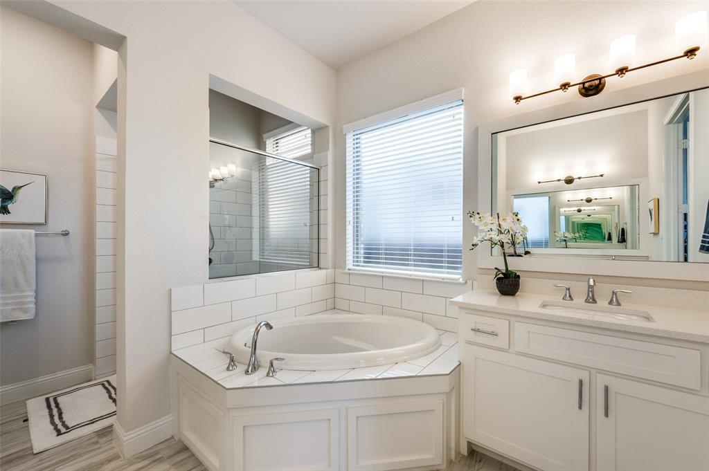 Seventeen Lakes - Residential