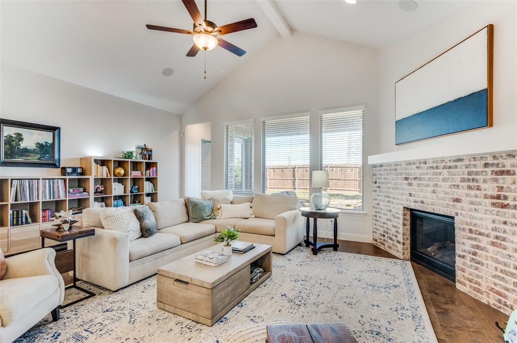 Seventeen Lakes - Residential