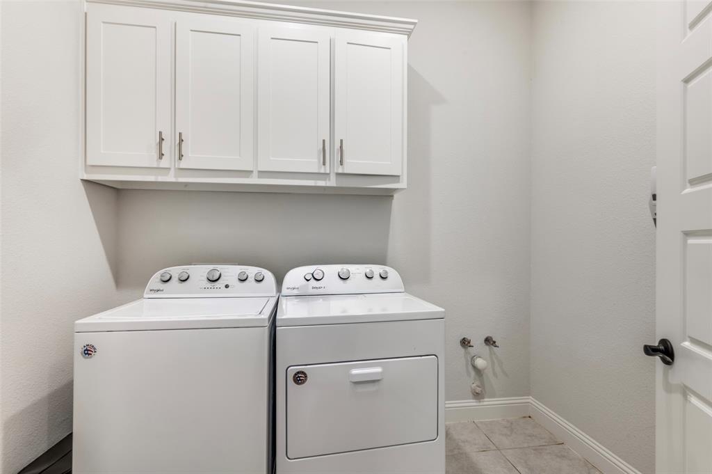 Seventeen Lakes - Residential