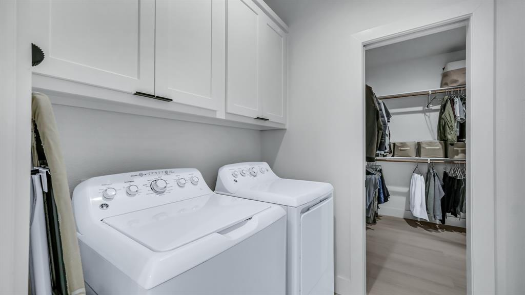 Parallel Pastures Ph - Residential