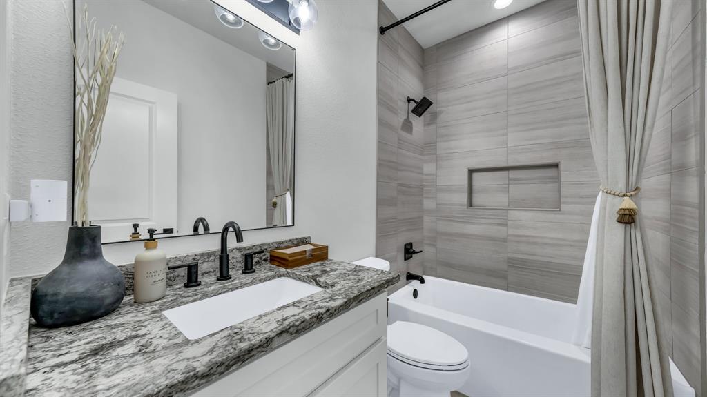 Parallel Pastures Ph - Residential