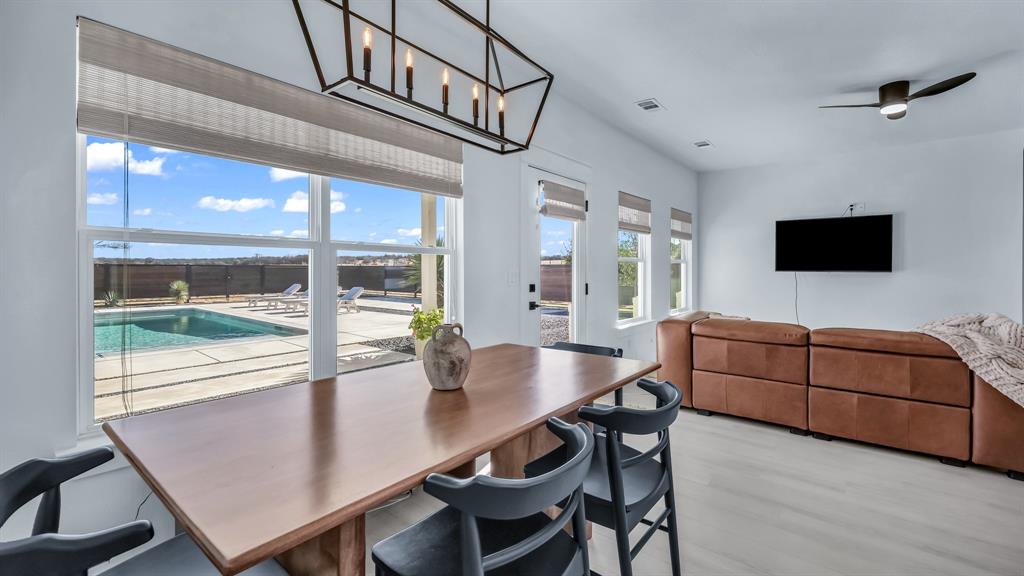 Parallel Pastures Ph - Residential