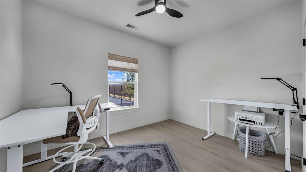 Parallel Pastures Ph - Residential