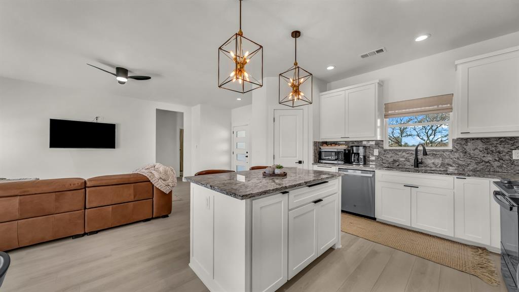 Parallel Pastures Ph - Residential