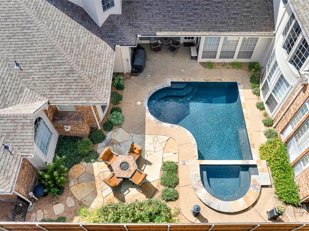 5208 Ambergate Lane
