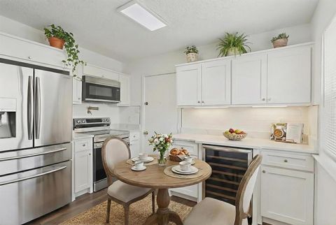 Photo of 1700 Manor Garden Curv, Greenville, TX 75401 (MLS # 21155551)