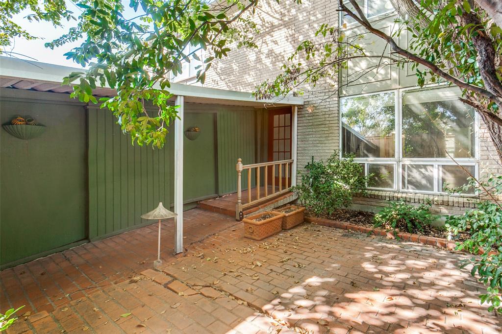 Northpark Garden Townhouses - Residential