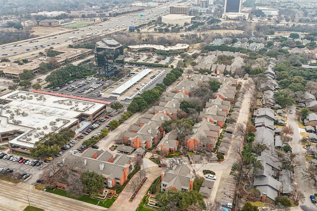 Williamsburg Condo Ph 02 - Residential