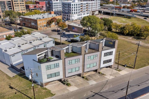 Tiny photo for 506 1st Avenue, Dallas, TX 75226 (MLS # 21365982)