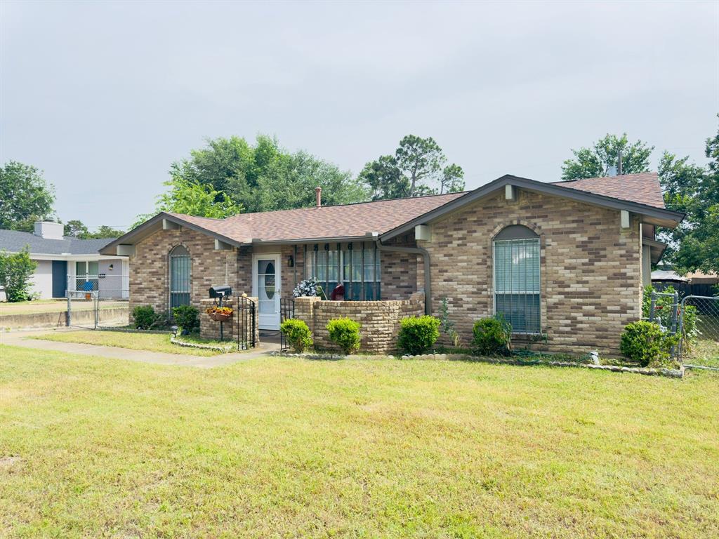 2616 Avenida Loop