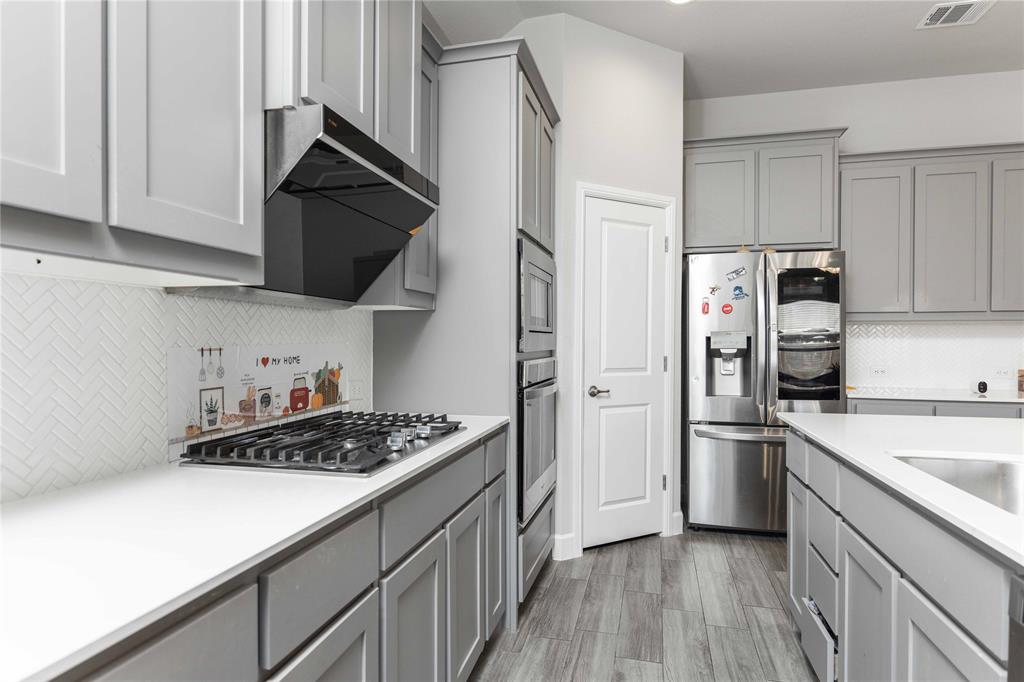 The Alcove at Hickory Creek - Residential