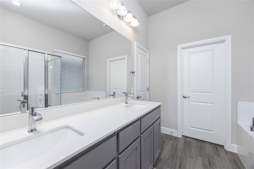 The Alcove at Hickory Creek - Residential