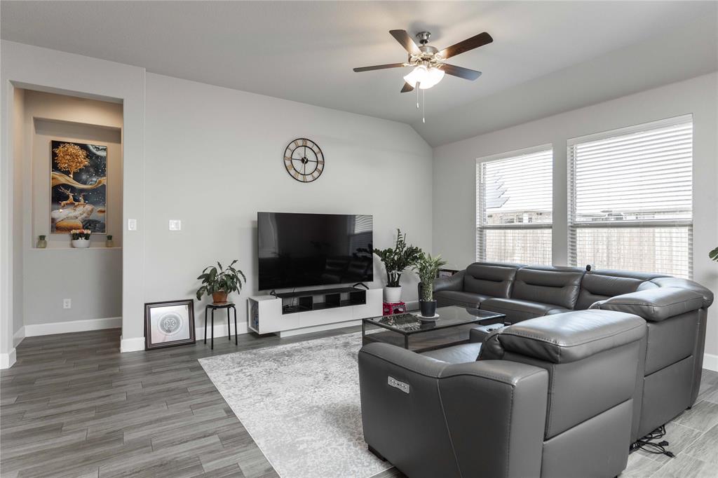 The Alcove at Hickory Creek - Residential