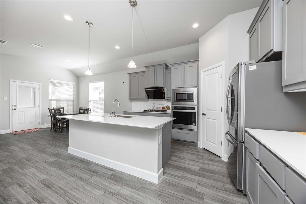 The Alcove at Hickory Creek - Residential