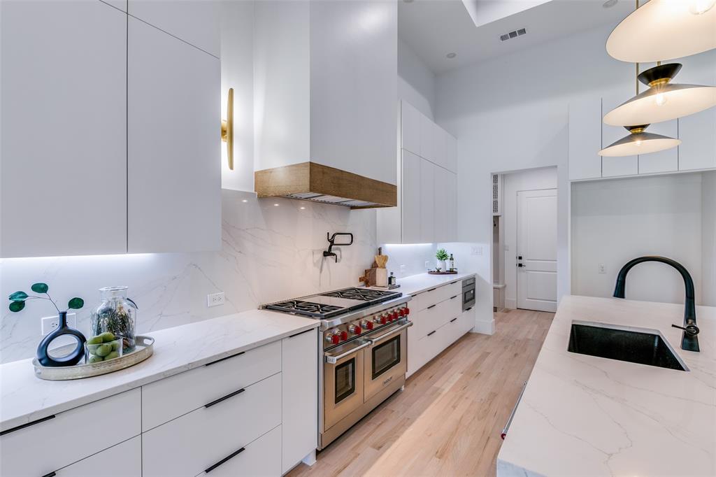 JAS LOVELADY SURVEY - Residential