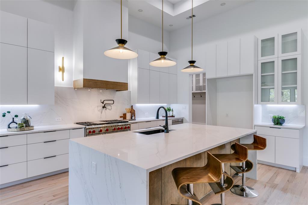 JAS LOVELADY SURVEY - Residential