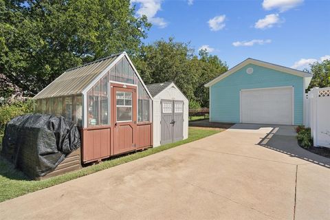 A home in Granbury