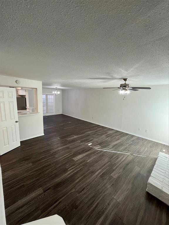 9524 Military Parkway 14003