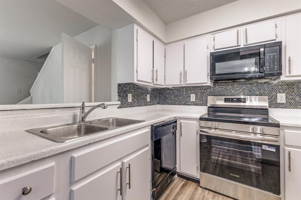 St Augustine Twnhms 02 - Residential